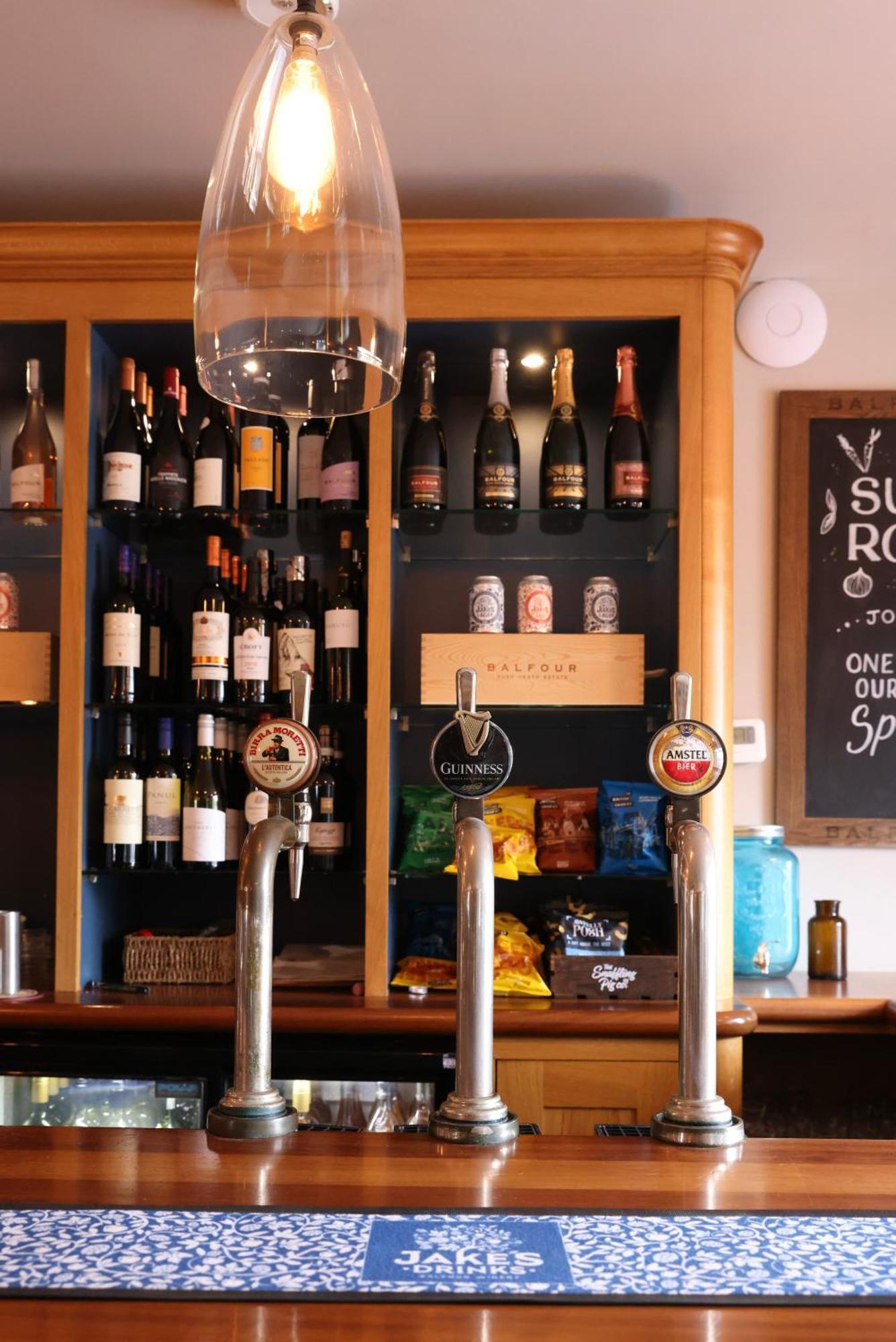 The Goudhurst Inn מראה חיצוני תמונה